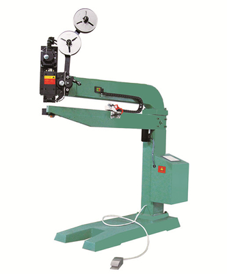 Manual Corrugated Box Stitcher 400 paku/menit Otomatis Dorong Dengan Servo Ganda